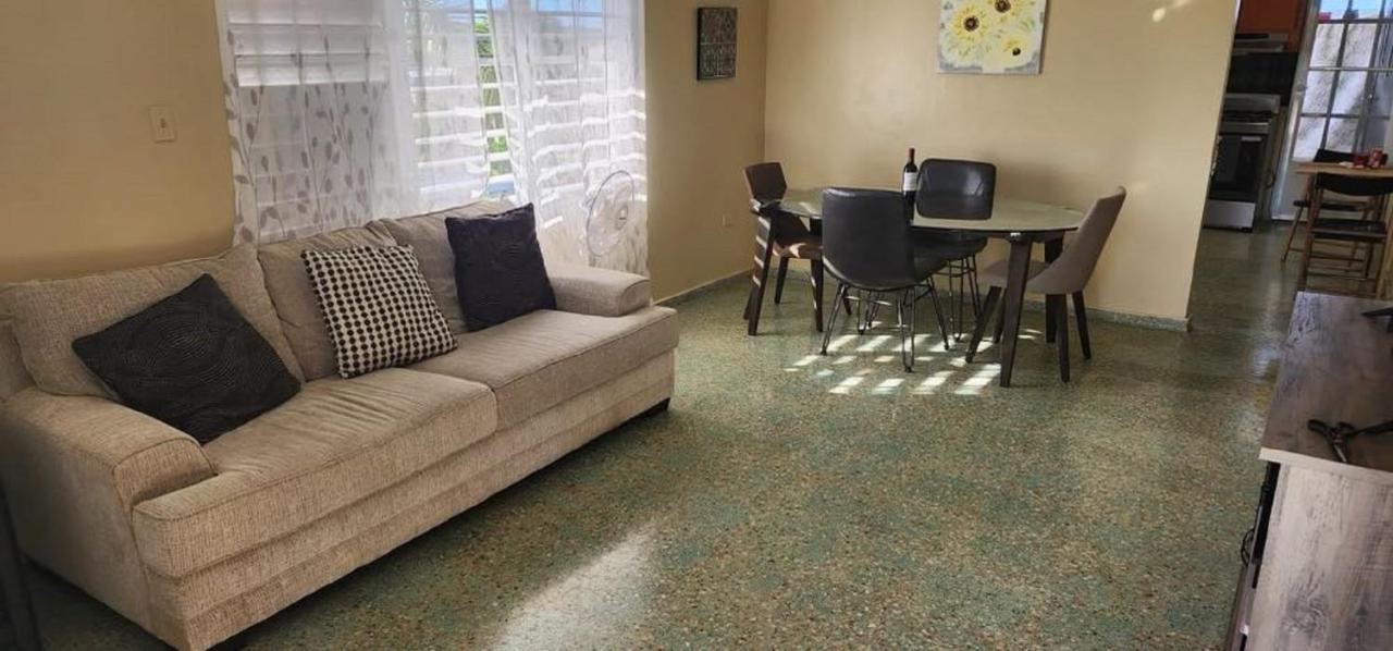 Bright 2Br In Aguadilla 7 Mins To Beaches 2Nd Floor Retreat Camaceyes Exterior photo